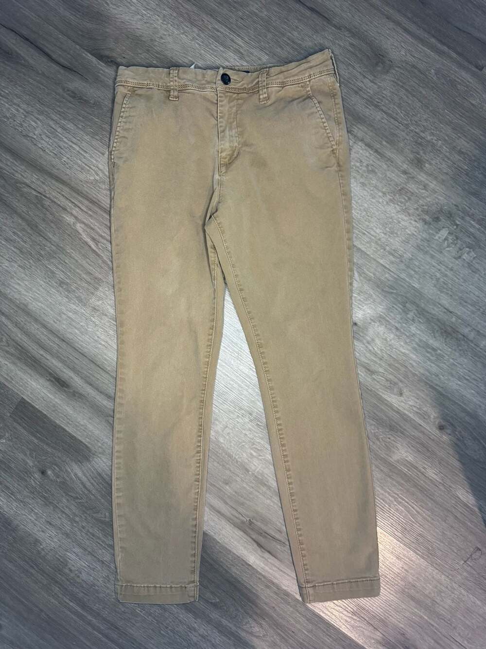Aeropostale Skinny Pants Size 30/30 Tan Khaki